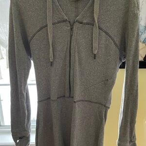 Women’s lightweight Gray sweatshirt dress.